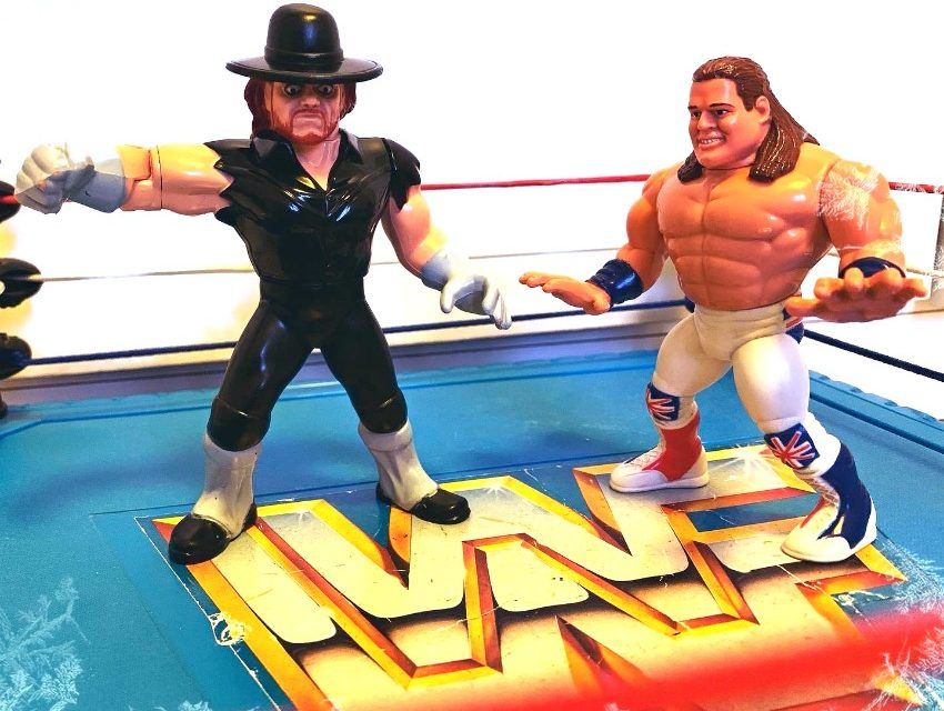 THE UNDERTAKER vs THE BRITISH BULLDOG